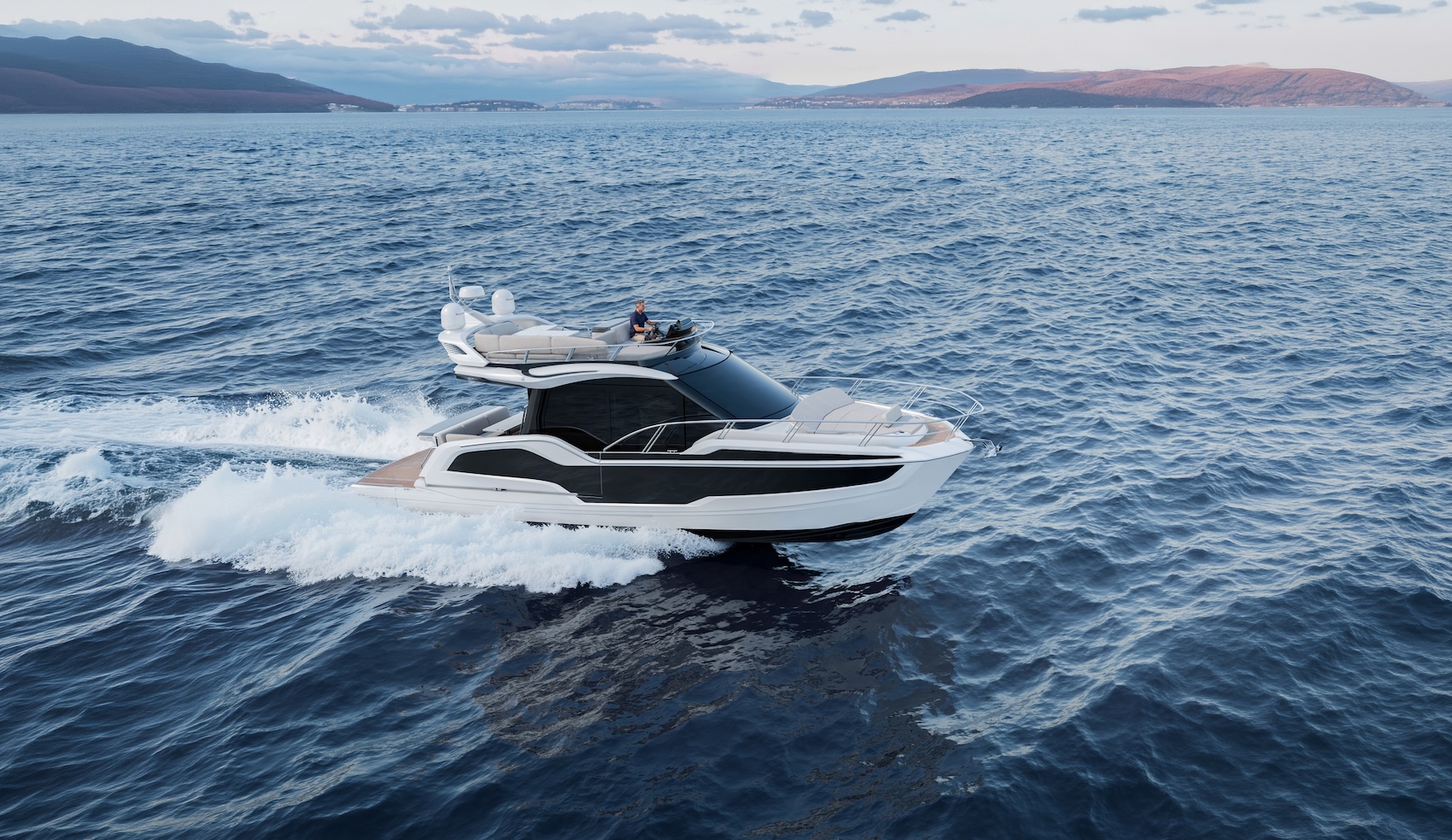Galeon 420 FLY