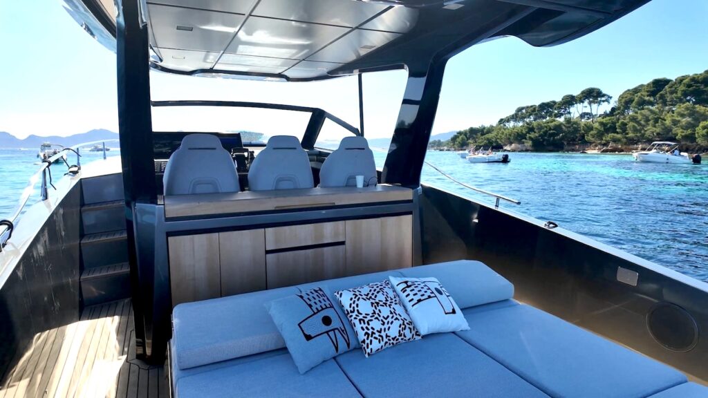 Luxia Yachts