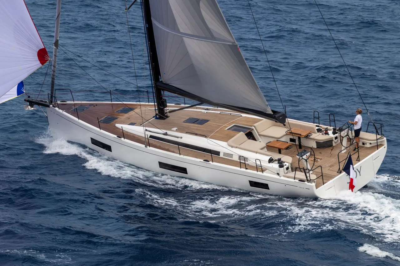Beneteau First 60