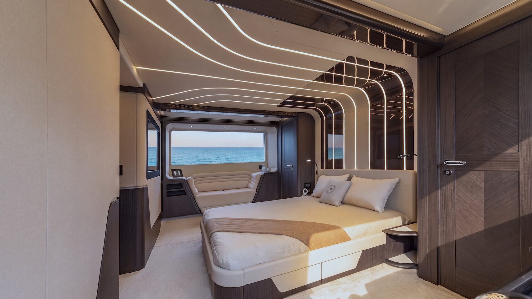 Galeon 800 Fly