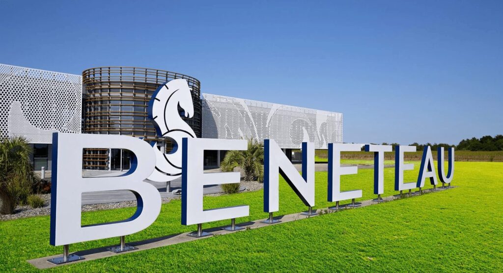 Beneteau Group the NEO program for high-end refit